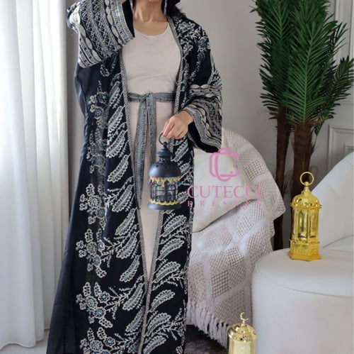 جلابية سوداء مطرزة قطعتين فخمة