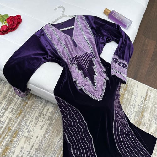 جلابية عسيري تراثية مخملية بزخارف ذهبية من كيوتشي