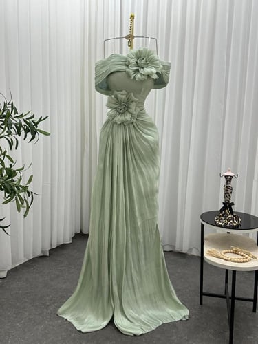 فستان سهرة مينت جرين ملكي