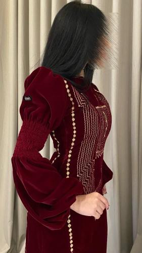 جلابية عسيري تراثية مخملية بزخارف ذهبية من كيوتشي