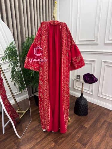 جلابية فخمة بيج مع بشت مناسبات