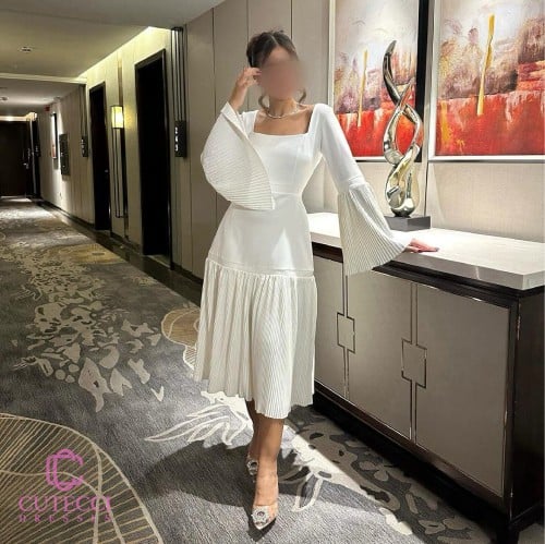 فستان سكري قصير كم واسع مكسر