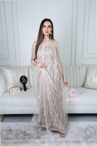 3 أسباب لاختيار فستان سهرة بيج غامق من كيوتشي