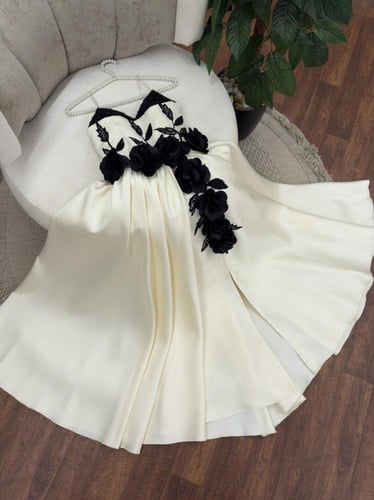 فستان سهرة اوفوايت مشجر – فساتين سهرة فخمة – متجر...