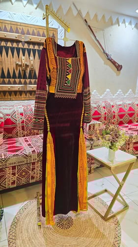 جلابية يوم التأسيس ألوان زاهية من كيوتشي CUTECCI