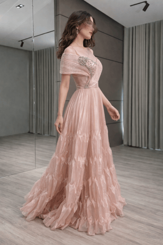 فستان سهرة فاخر بحبات عيسائي ناعمة من CUTECCI