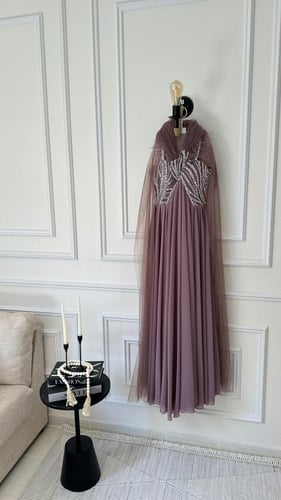 فستان حوامل شيفون موف مطرز بلمسات فاخرة