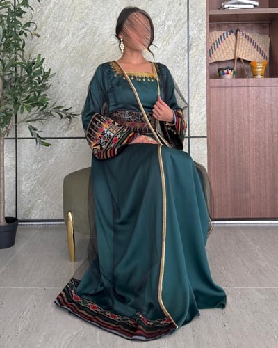 جلابية سعودية ملكية تطريز بارز