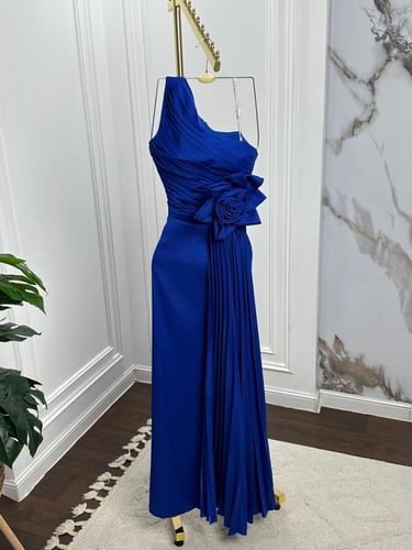 فستان سهره نيلي بتصميم وردة فخم