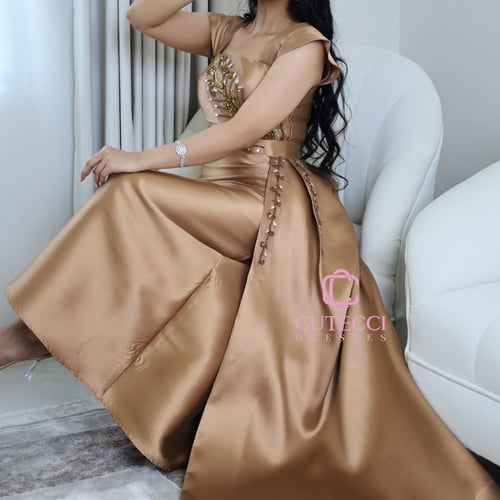 فستان سهرة ذهبي ميكادو فخم تطريز راقي