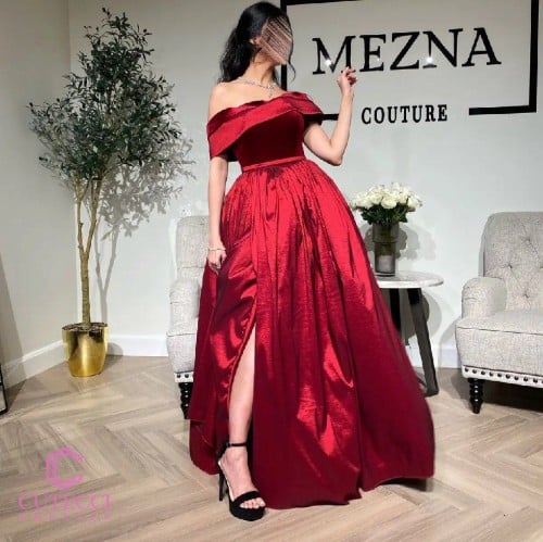فستان احمر سواريه ناري اوف شولدر شق جانبي