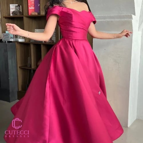 فستان سهرة فوشي أوف شولدر ملكي