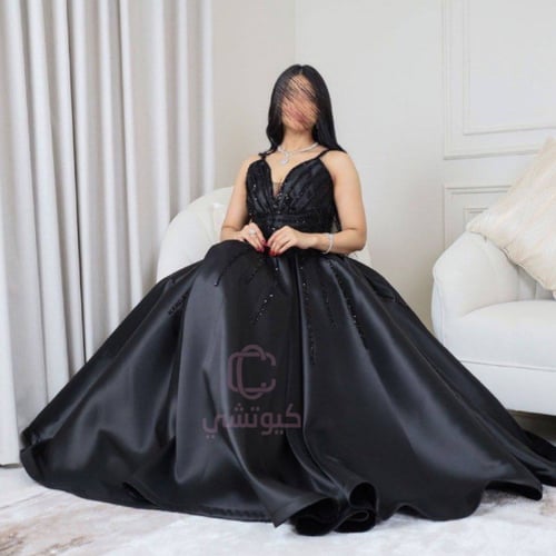 فستان سهرة أسود منفوش مطرز ترتر فاخر