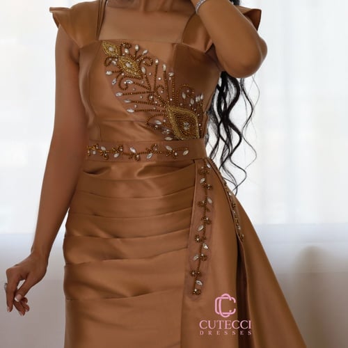 فستان سهرة ذهبي ميكادو فخم تطريز راقي