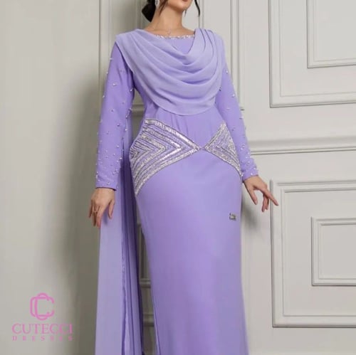 فستان موف فاتح بشال شيفون أنيق من كيوتشي – لمسة را...