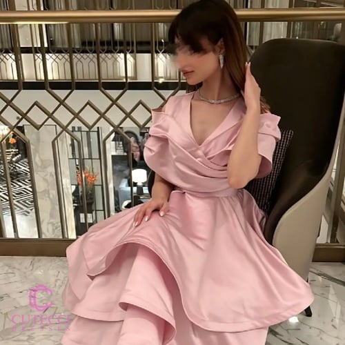 فستان سهرة لحمي قصير كلوش أنيق