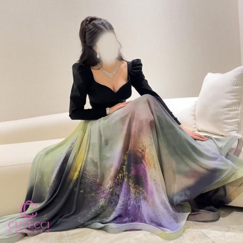 فستان شيفون طويل اسود مع الوان من كيوتشي