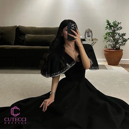 فستان سهرة أسود كيب تطريز فاخر