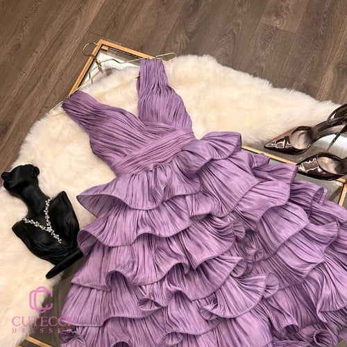 فستان مناسبات موف فاتح بطبقات فاخرة