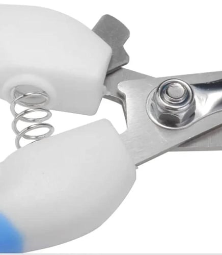 مقص أظافر مع مبرد