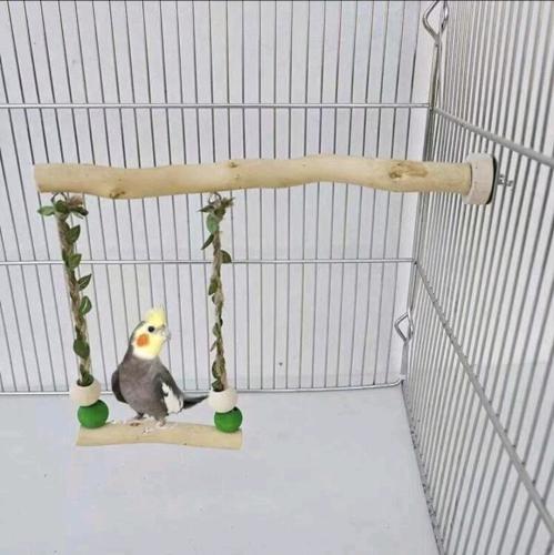 لعبة أرجوحة بشكل ورقة صناعية