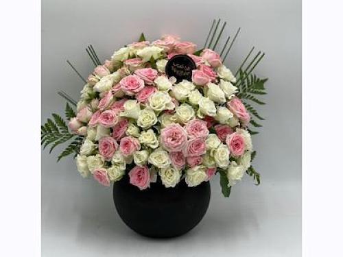 فازة ورد طبيعي