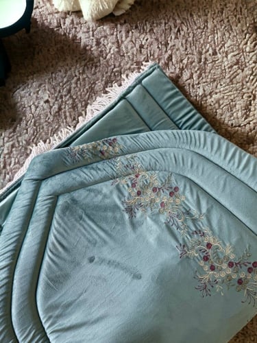 طقم سجادة الصلاة مع شرشف تركوازي