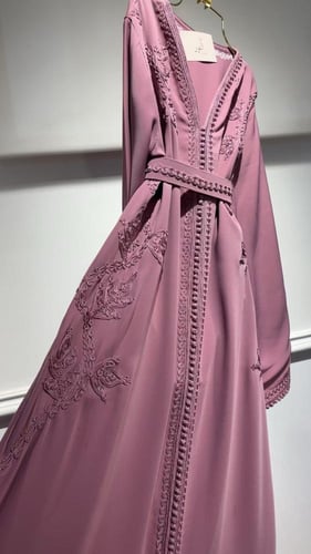 قفطان تطريز مبطن