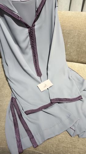 جلابيه تطريز رمادي وموف