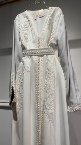 قفطان تطريز مبطن