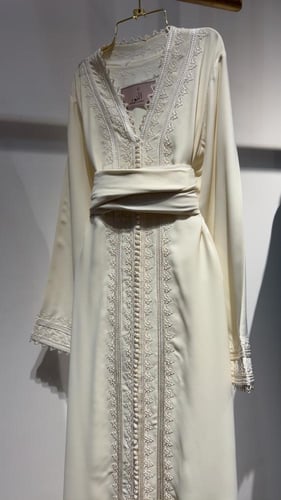 قفطان ناعم سكري