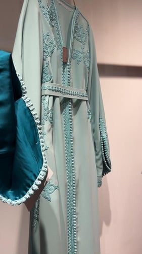 قفطان تطريز مبطن