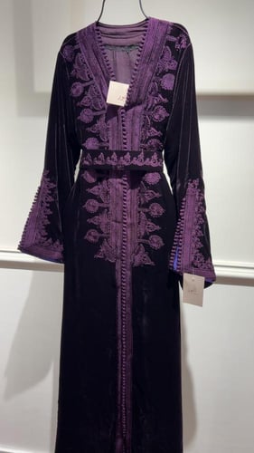 قفطان مخمل تطريز