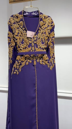 قفطان شك بنفسجي