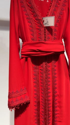 قفطان تطريز احمر