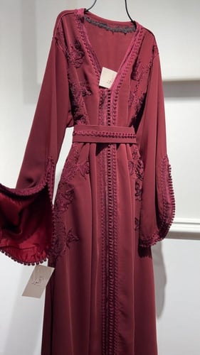 قفطان ناعم تطريز