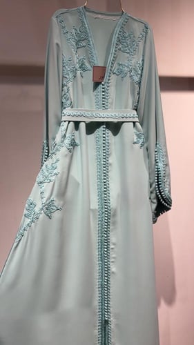 قفطان تطريز مبطن