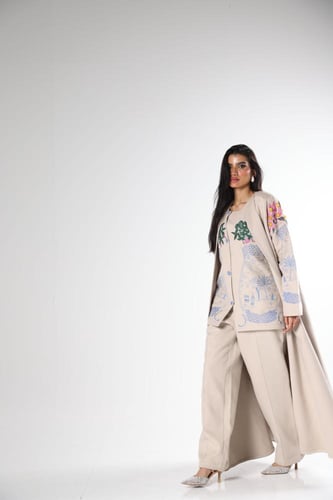 بنطلون بين حضارتين