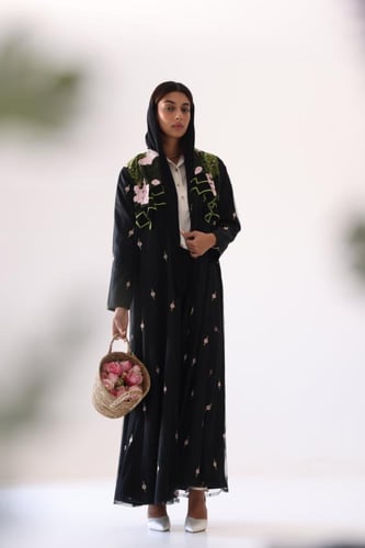 عباية ورد الطائف