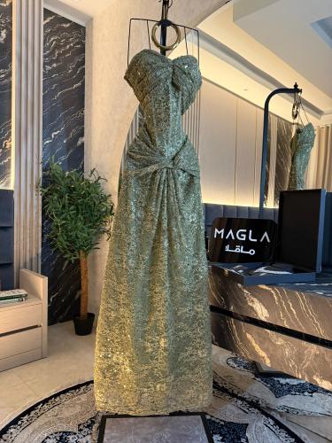 فستان لوران