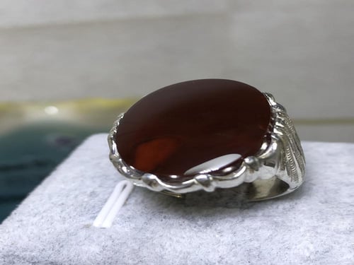 خاتم فضه بحجر العقيق اليماني الكرزي صياغة خاصة بخت...