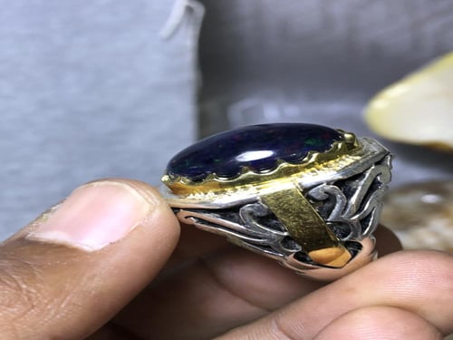 خاتم فضه بحجر الاوبال الاثيوبي صياغة برهام البدوية