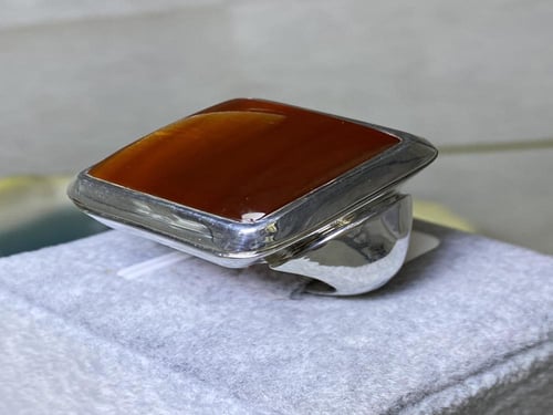 خاتم فضه بحجر العقيق اليماني ألأحمر الزجاجي موديل...