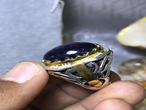 خاتم فضه بحجر الاوبال الاثيوبي صياغة برهام البدوية