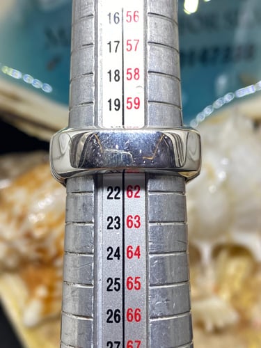 خاتم الفضة بحجر عقيق يماني دموي قص مربعي بصياغة حم...