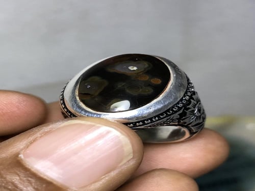 خاتم فضه بحجر العقيق اليمني خام شفة متداخل مع خام...
