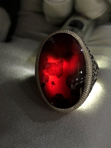 خاتم فضه بحجر العقيق اليماني الكرزي المزعفر صياغه...