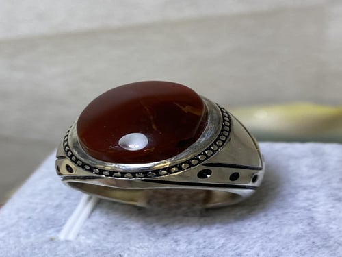 خاتم فضه بحجر العقيق اليماني الكرزي صياغة م.بصيري