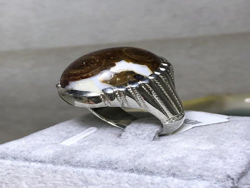 خاتم فضه بحجر داودي صياغة خاصة بختم الر فاعي