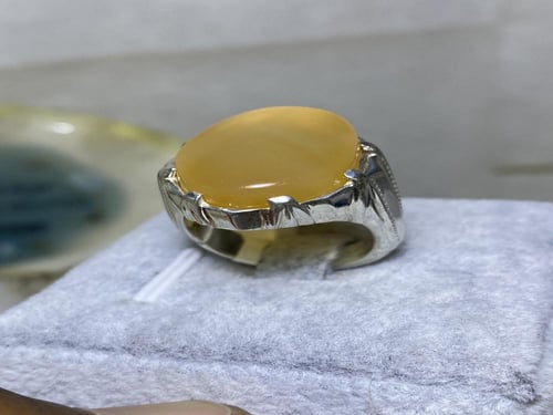 خاتم فضه بحجر العقيق اليماني الأصفر صياغة الر فاعي